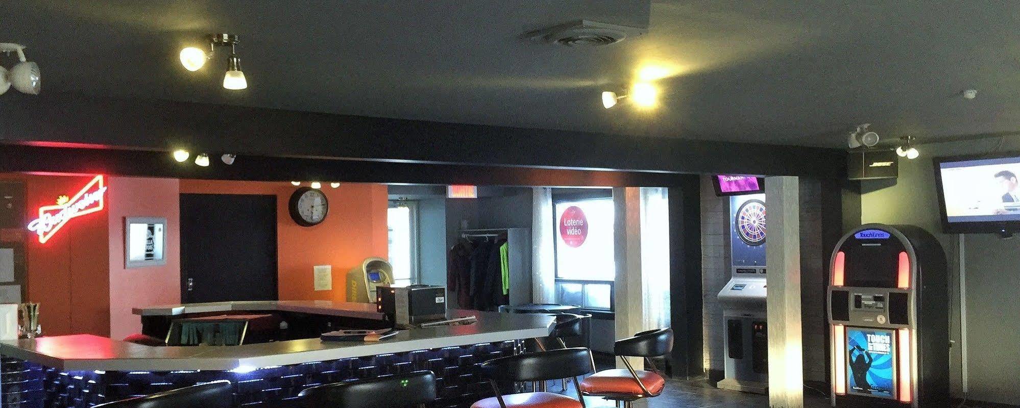 Hotel-Motel La Difference Sainte-Marie Esterno foto