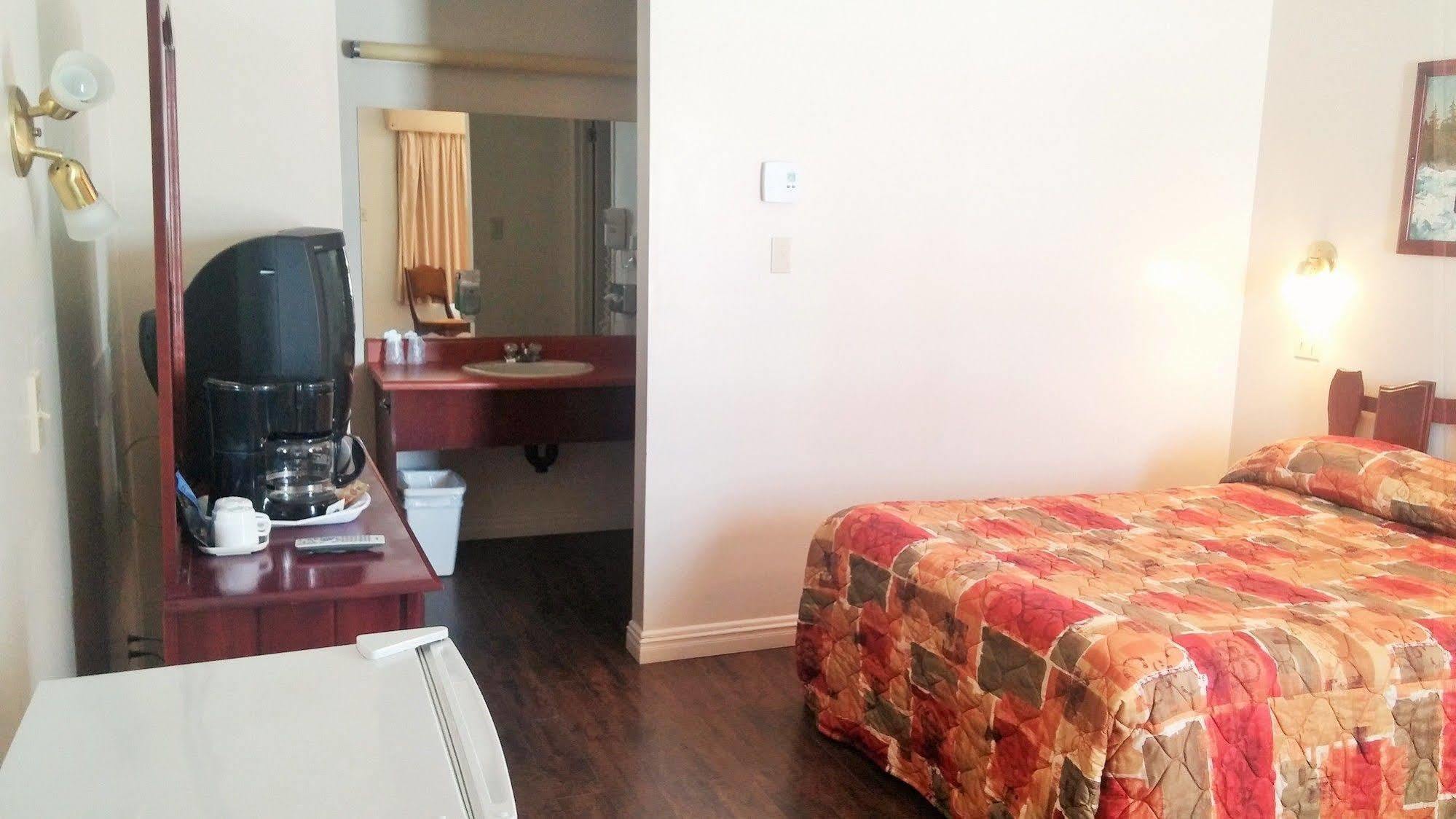 Hotel-Motel La Difference Sainte-Marie Esterno foto