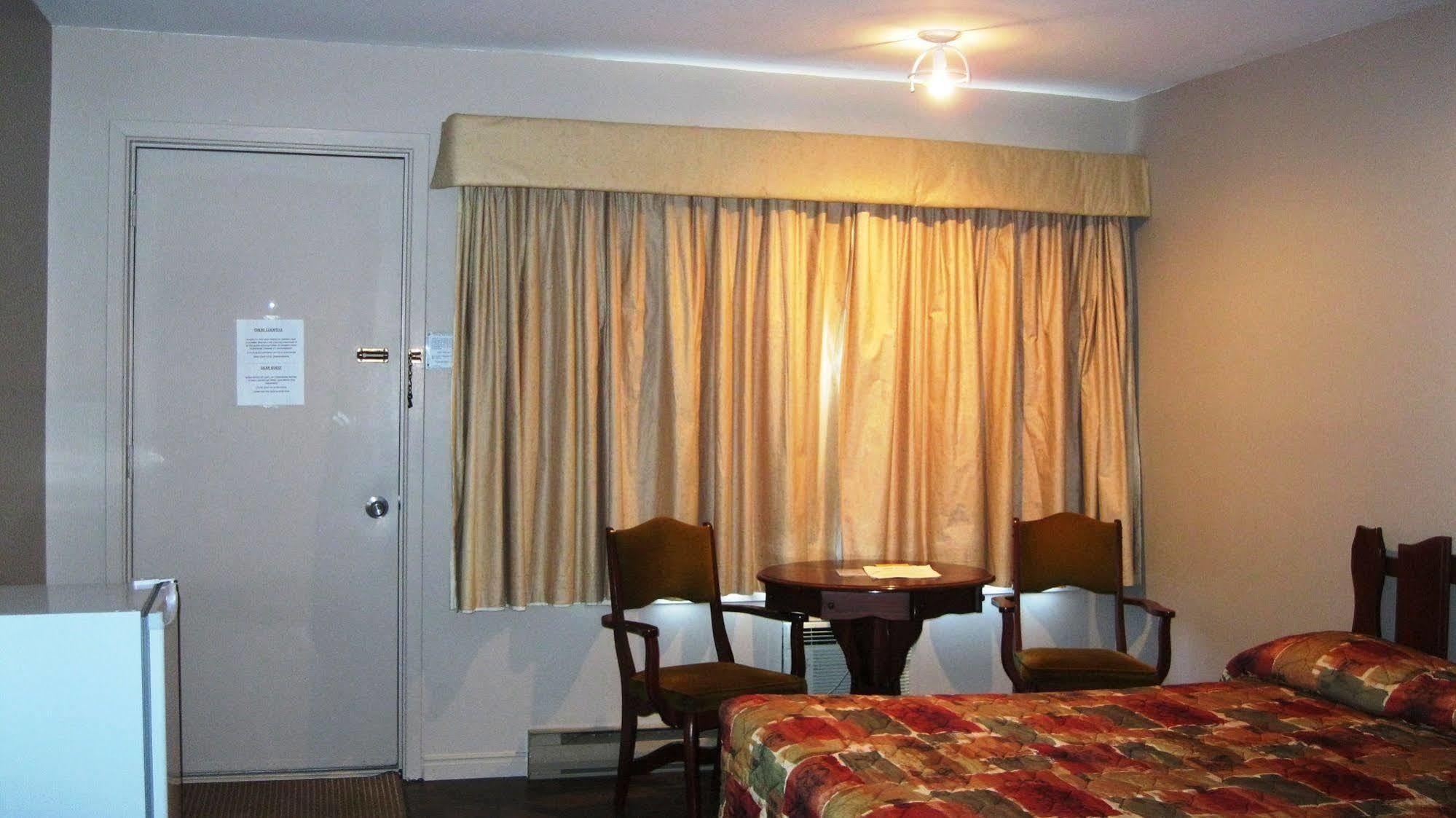 Hotel-Motel La Difference Sainte-Marie Esterno foto